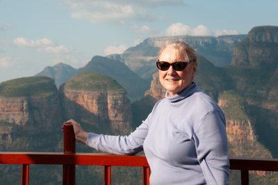 20090808084424 - Kathy and Turrets at Blyde River Canyon in Mpumalango, ZA